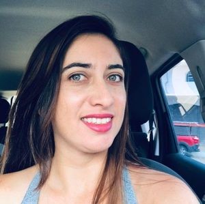 Meet your Posher, Maria josé